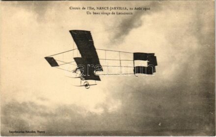 Circuit de l'Est Nancy-Jarville 10 Aout 1910. Un beau virage de Legagneux / Nancy-Jarville Circuit. A beautiful turn from Legagneux, French aviator