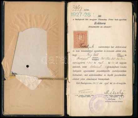 1927 Bp., a Kir. M. Pázmány Péter Tudományegyetem bölcsészettudományi karának leckekönyve Fray Edit hallgató részére, benne sok aláírással, többek közt Cholnoky Jenő (1870-1950), Domanovszky Sándor (1877-1955), Hóman Bálint