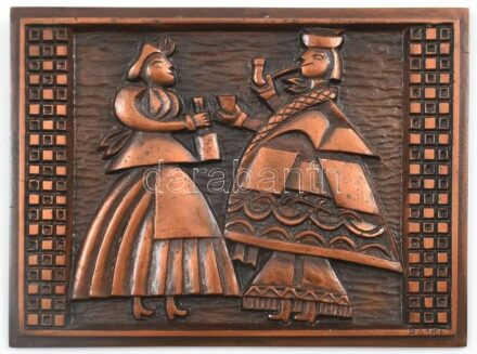 Rajki László (1939-): Betyár és menyecske. Bronz falikép, jelzett, 14x19 cm