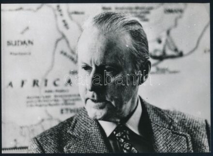 Thor Heyerdahl aki Kon-Tiki expedíciójával lett híres, hátoldalon feliratozott sajtófotó, 13×18 cm