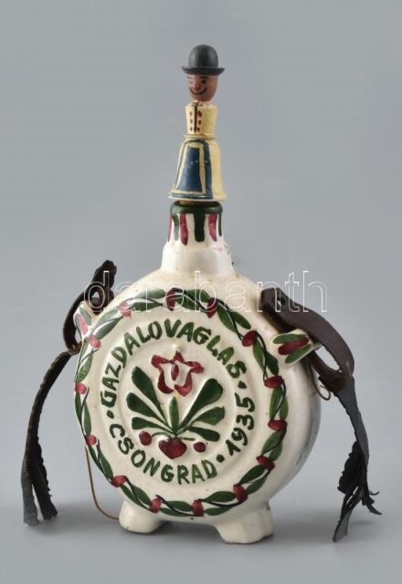1935 Csongrádi butella, kerámia, kopásnyomokkal, m: 19 cm