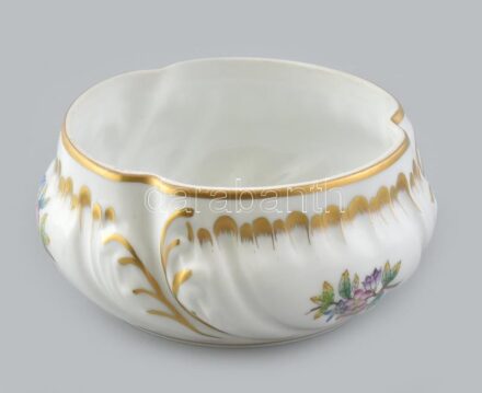 Herendi Viktória mintás tálka, kézzel festett porcelán, jelzett, kopásnyomokkal, d: 12 cm