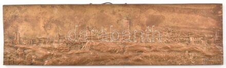 KL jelzéssel: Városkép. Öntött bronz, kopásnyomokkal, 10x36cm