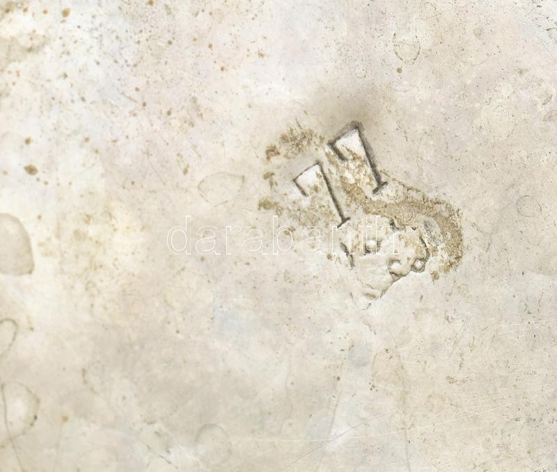 Közel-keleti réz fedeles doboz, jelzett, kopott, 22x18cm - Image 4