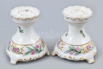 Hollóházi gyertyatartó pár, matricás porcelán, jelzett, m: 11 cm