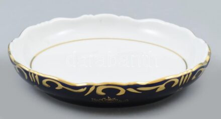 Zsolnay Pompadour mintás porcelán tálka. Kézzel festett, jelzett, hibátlan, d: 12 cm