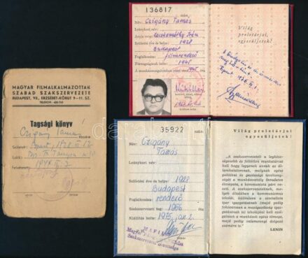 Czigány Tamás (1928-2014) filmrendező okmányai, 4 db: Magyar Filmművész Klub fényképes tagsági igazolvány, Magyar Filmalkalmazottak Szakszervezete tagsági könyv, MSZMP és szakszervezeti tagsági könyv bélyegekkel