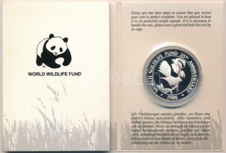 Nyugat-Szamoa 1986. 10T Ag 'A Világ Vadvédelmi Alap (WWF) 25. évfordulója - Szamoai legyezőfarok' emlék kiadás kapszulában, karton dísztokon, angol nyelvű tanúsítvánnyal és német nyelvű ismertetővel T:PP kis patina West Samoa