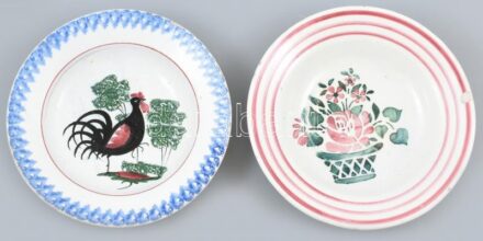 2 db Telkibányai mázas kerámia fali dísztányér, jelzettek, sérülésekkel, hibákkal, d: 22,5 cm