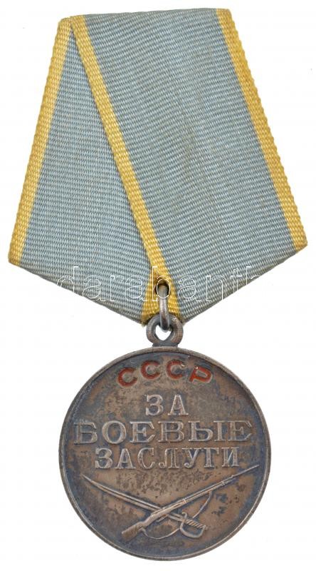 Szovjetunió 1938. 'Katonai érdemekért' fém kitüntetés eredeti mellszalagon T:2 Soviet Union 1938. 'For battle merit' metal medallion with original ribbon C:XF