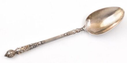 Ezüst(Ag) teáskanál, jelzett, h: 14 cm, nettó: 15,55 g