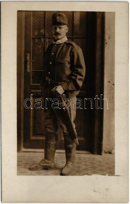 ~1916 Magyar sebesült vivő karddal / WWI K.u.k. Hungarian ambulance soldiers with sword. photo