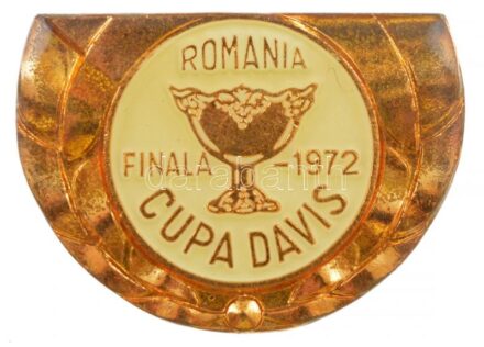 Románia 1972. 'Davis Kupa döntő' aranyozott, zománcozott fém jelvény T:1- Romania 1972. 'Davis Cup final' gilt, enamelled metal badge C:AU