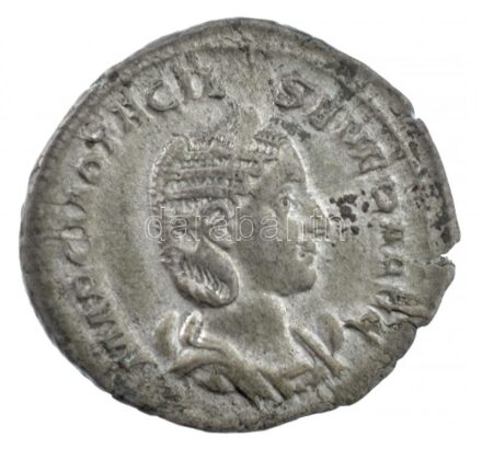 Római Birodalom / Róma / Otacilia Severa 244-249. Sestertius (3,43g) T:2,2- Roman Empire / Rome / Otacilia Severa 244-249. Sestertius 'MARCIA OTACIL SEVERA AVG / PVDICITIA AVG' (3,43g) C:XF,VF RIC IV 209