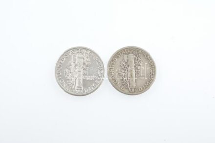 Amerikai Egyesült Államok 1942-1943. 1d Ag 'Mercury' (2xklf) T:2,2- USA 1942-1943. Dime Ag 'Mercury' (2xdiff) C:XF,VF Krause KM#140