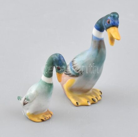 Metzler & Ortloff porcelán porcelán vadkacsák, 2 db. Kézzel festett, jelzett, hibátlan, m: 3,5 - 5 cm