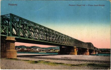 1915 Pozsony, Pressburg, Bratislava; Frenc József híd. Vasúti levelezőlapárusítás 50. 1915 / bridge