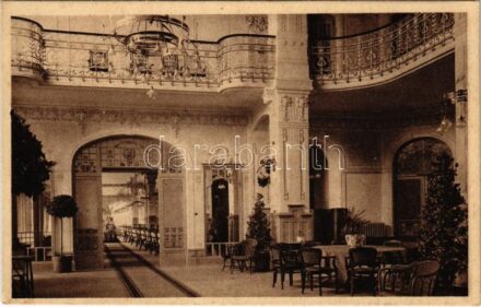 Tátralomnic, Tatranská Lomnica (Magas-Tátra, Vysoké Tatry); Grand Hotel Praha, Pohled z vestibulu do Jídelny / Nagy szálloda belső / hotel interior