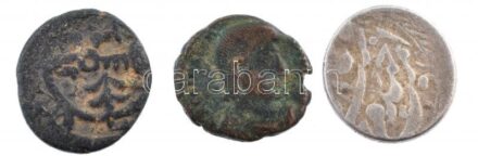 3xklf ókori- és középkori érme, közte indiai Ag érme (3,21g) T:2-,3 3xdiff coins from the ancient and the middle ages, within Ag coin from India (3,21g) C:VF,F