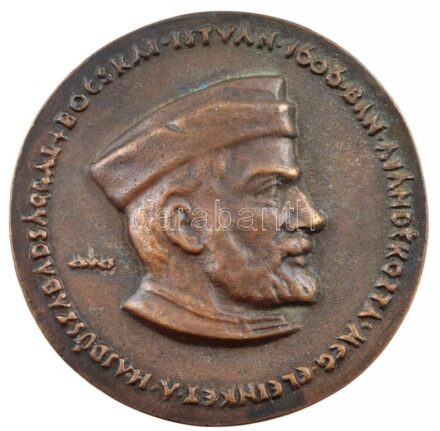 Csúcs Ferenc (1905-1999) 1971. 'Bocskai István 1606-ban ajándékozta meg eleinket a hajdúszabadsággal / Félévszázados a Hajdúsági Múzeum' kétoldalas Br emlékérem, peremén '9' sorszámmal (~85mm) T:2 patina, kis ph