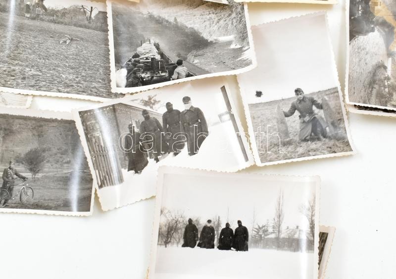 cca 1938-1945 Vegyes katonai fotó tétel, hadianyag szállítása, ágyúk, szétrobbantott viadukt, katonai életképek, stb., 6×4 és 9×6 cm közötti méretekben - Image 2