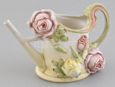 Rózsás dísz öntözőkanna, biszkvit porcelán, kézzel festett, jelzett, kis kopással, m: 11 cm