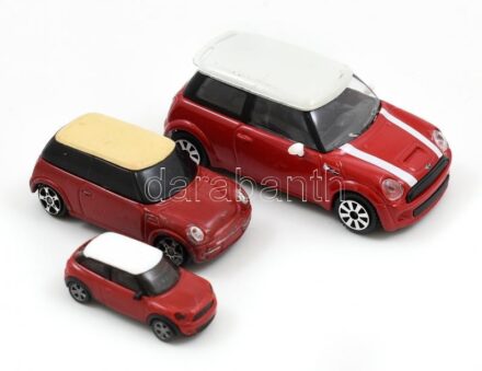 3 db Mini Morris játékautó, kopott, h: 4-8cm