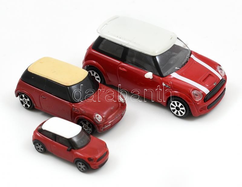 3 db Mini Morris játékautó, kopott, h: 4-8cm