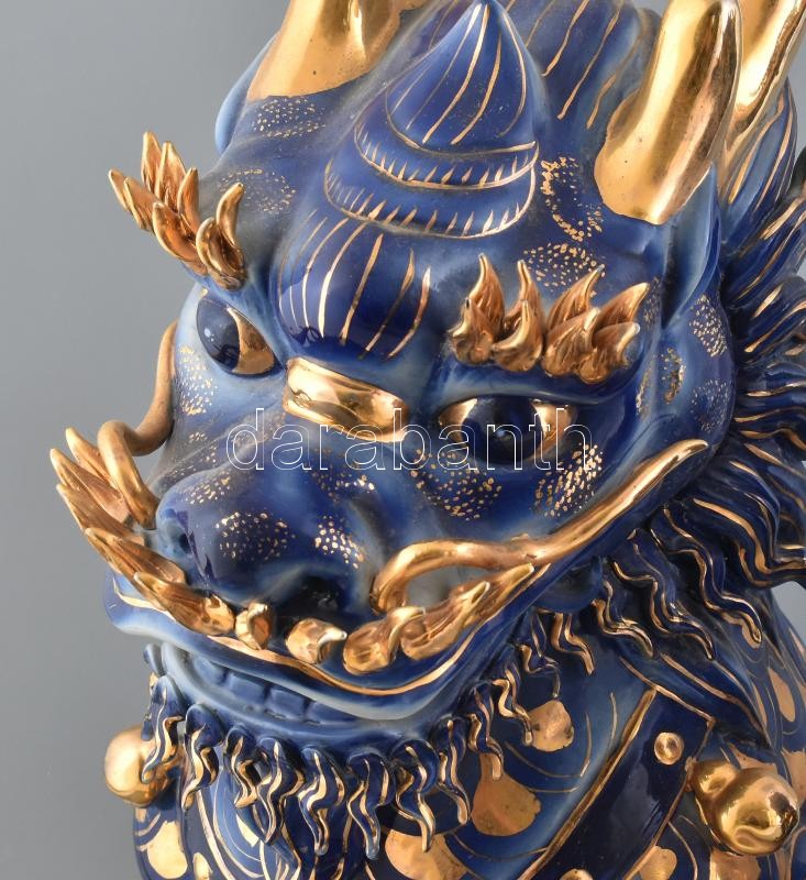 2 db nagy méretű kínai kapu őrző porcelán sárkány figura. Jelzés nélkül, kézzel festett, kis sérülésekkel. 52 cm - Image 2