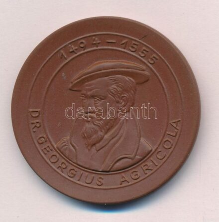 NDK 1980. 'Dr. Georgius Agricola 1494-1555 / Karl-Marx-Stadt' kétoldalas kerámia érem a 'Meisseni Porcelánmanufaktúra' gyártói jelzésével (48mm) T:1- pár ceruzás vonás GDR 1980. 'Dr. Georgius Agricola 1494-1555 / Karl-Marx-Stadt'