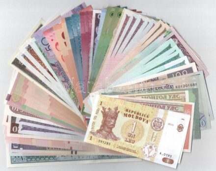 68db-os külföldi bankjegytétel, benne néhány sorszámkövető párral, közte Nigéria, Mongólia, Moldova, Libanon, Srí Lanka, Guyana, Laosz, Ghána, Etiópia, Türkmenisztán, Irán, Ecuador, Honduras, stb. T:I 68pcs foreign banknote lot,