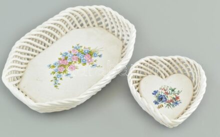 2 db bodrogkeresztúri fonott tálka, jelzett, kopott. d: 13 és 22 cm