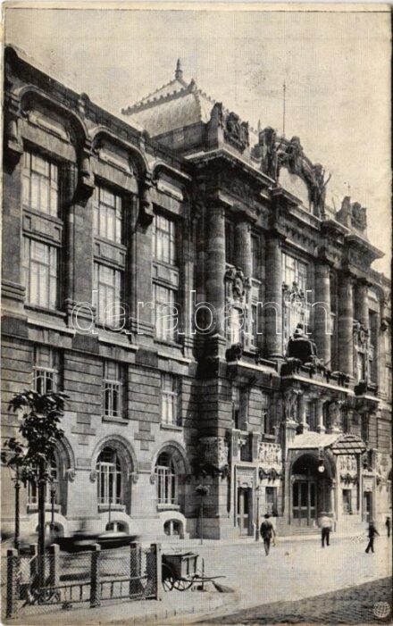 Budapest VI. Zeneakadémia. Magyar Földrajzi Intézet r.t. kiadása 130. sz. (lyuk / hole)