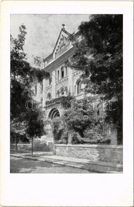 Budapest XI. Gellérthegy, Báró Eötvös József Collegium székháza. Ménesi út 11-13.