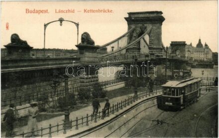 Budapest, Lánchíd budai hídfő, villamos. Taussig A. 9870. (Rb)