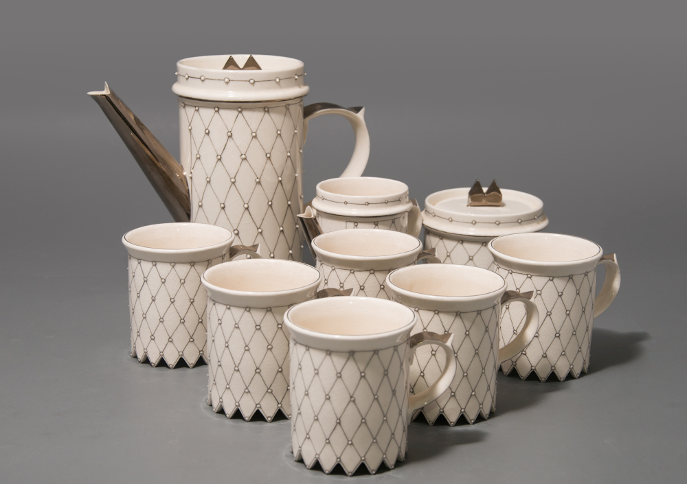 Babos Pálma (1961- ): Teás készlet (csészealjak nélkül).