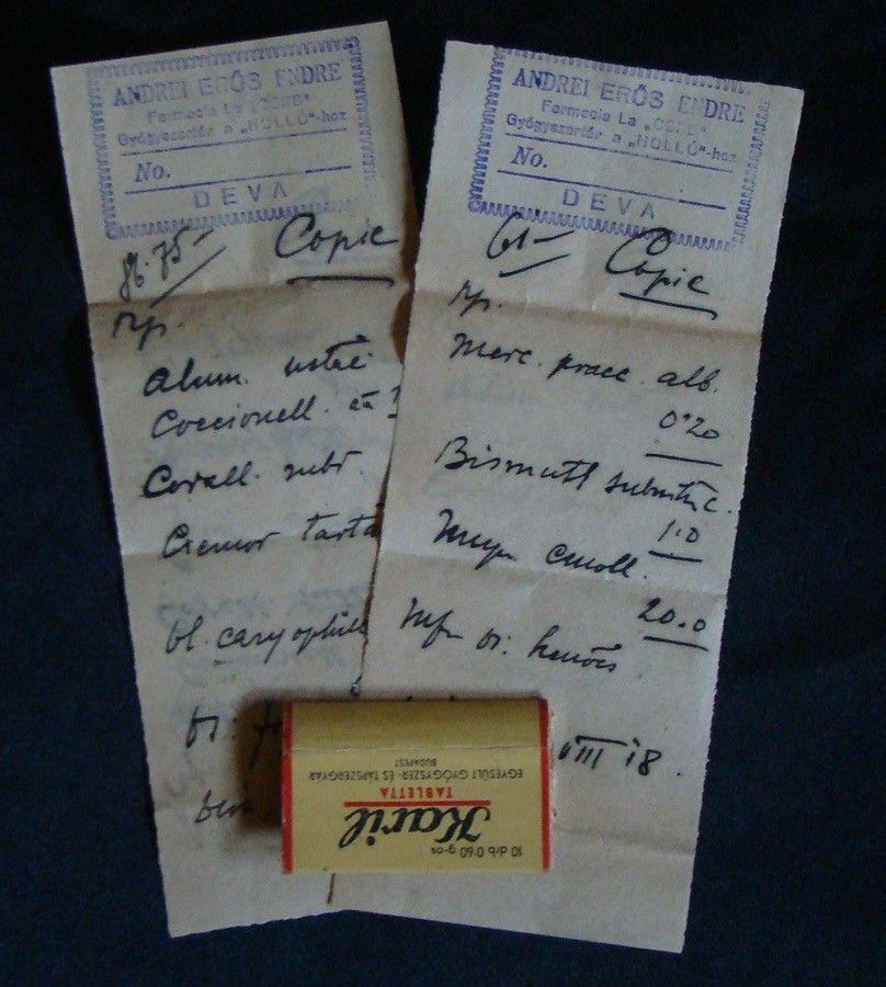 56-1211 1927 2 db orvosi recept és 1 db gyógyszeres doboz / Deva "Hollo" gyógyszertár fejléces pecsétjével