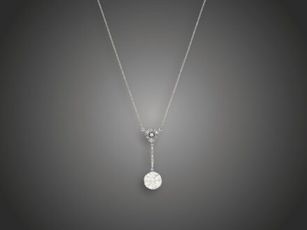 Nyakék, 750 au, 585zafír, 10 bril. cca. 5,05 ct, 5 gyém. cca. 0,03 ct, 5,3 g