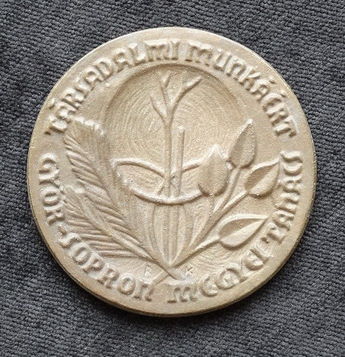 Ismeretlen alkotó: Társadalmi munkáért