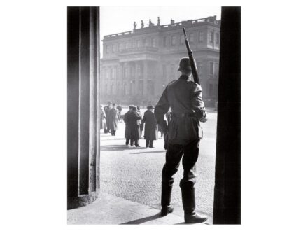 Haar, Francis: Náci katona őrségben (Berlin, 1938/1964) 