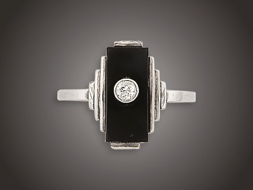 Gyűrű, 585 au, ónix, 1 bril. cca. 0,10 ct, 2,7 g