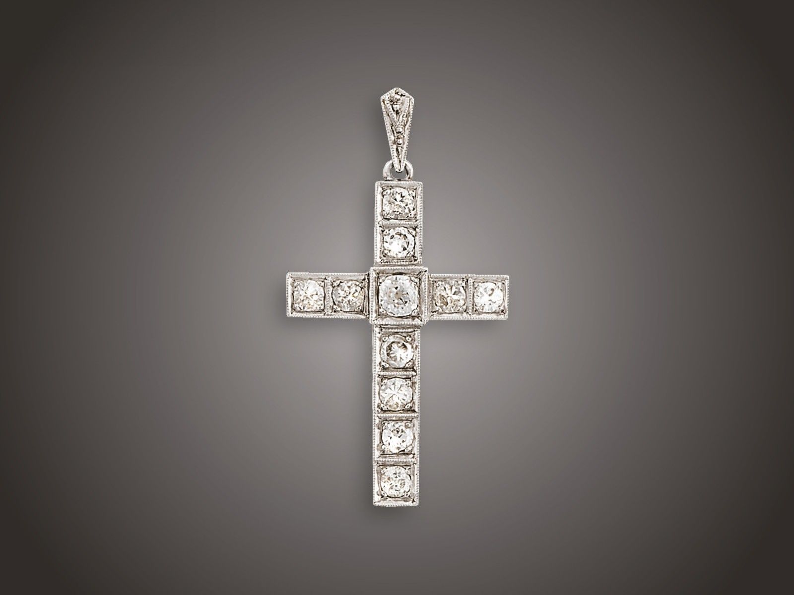 Függő, 900 pt, 11 bril. cca. 0,70 ct, 2,6 g