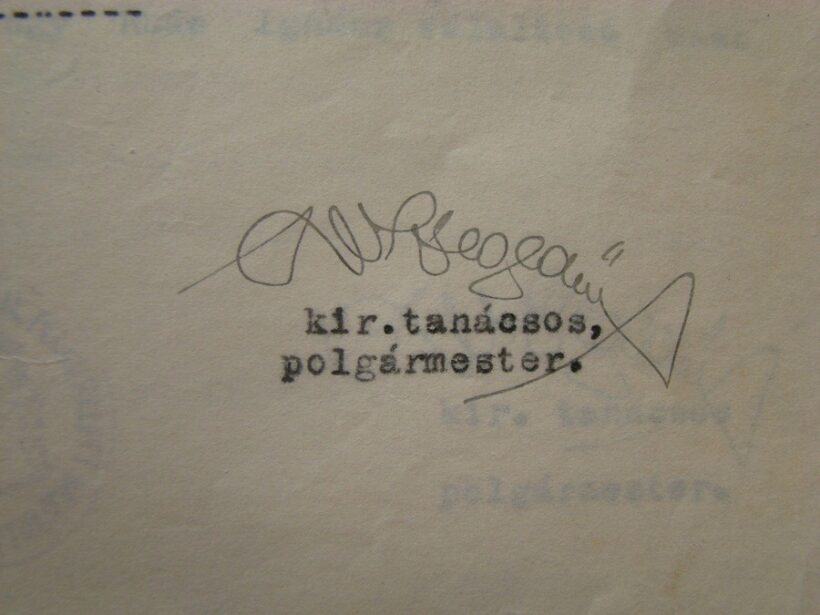 65-784 1909 Jegyzőkönyv a Bajai városi közgyülésről a helyi Görög Kath. templom toronyórájának megjavitásáról. Hegedüs András polgármesterének aláirásával - Image 3