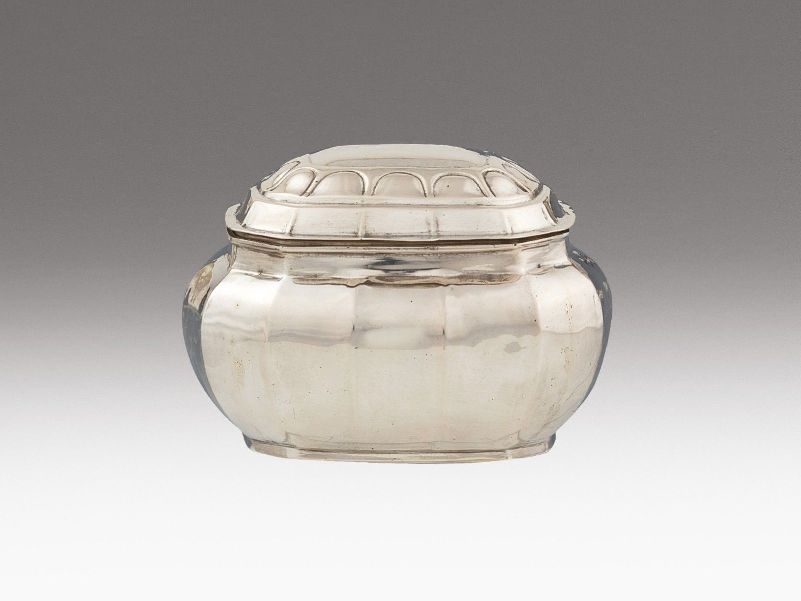 Cukordoboz, ezüst 187 g.