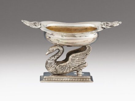 Empire fűszertartó, ezüst, 188 g.