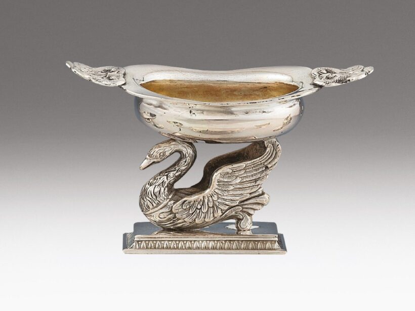 Empire fűszertartó, ezüst, 188 g.