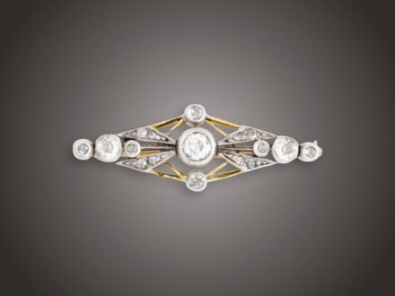 Kitűző, 585 au, ag, 17 bril. cca. 0,50 ct, 3,3 g