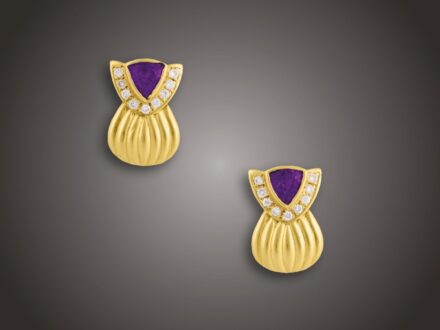 Fülbevaló, 750 au, 2 ametiszt, 18 bril. cca. 0,30 ct, 5,9 g