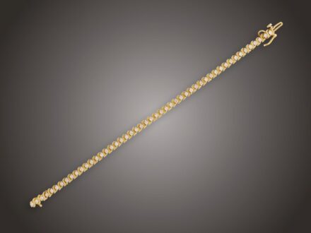 Karkötő, 585 au, 49 bril. cca. 2,40 ct, 13,8 g