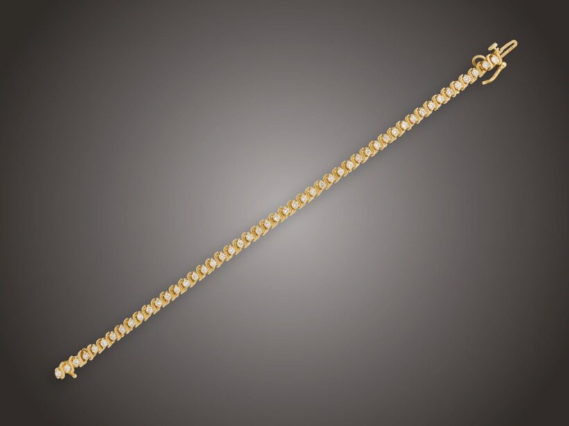 Karkötő, 585 au, 49 bril. cca. 2,40 ct, 13,8 g